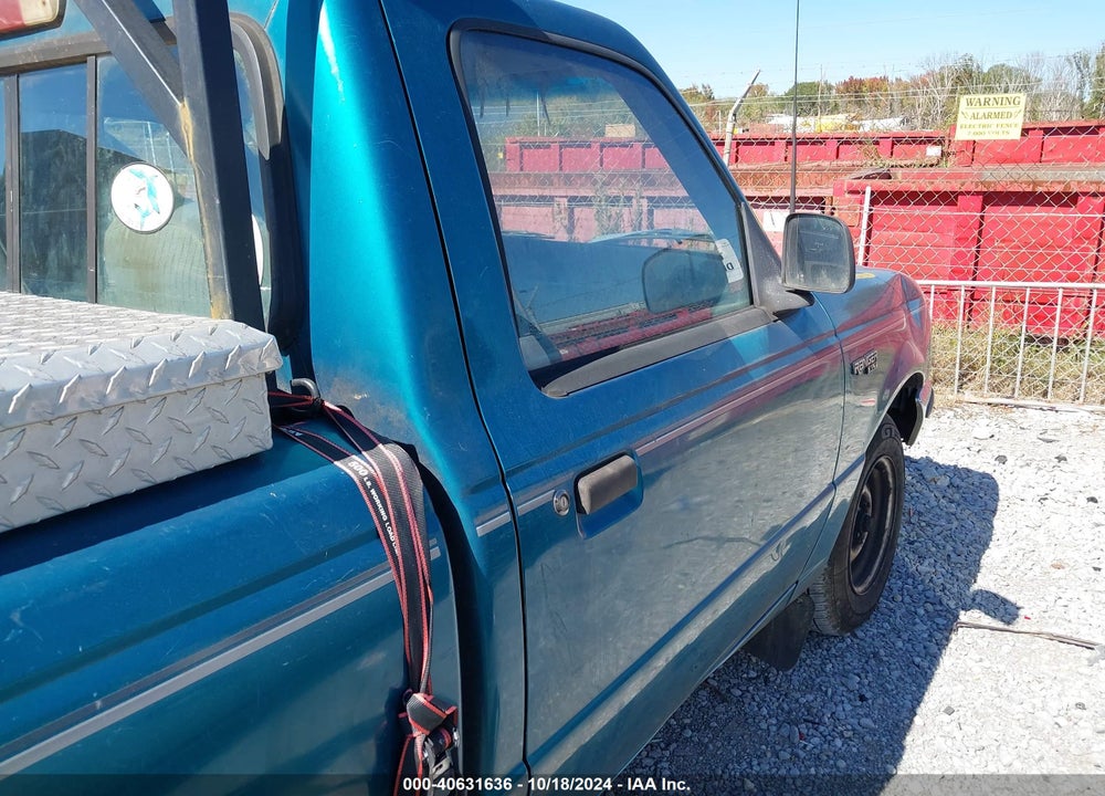 1994 FORD RANGER VIN: 1FTCR10A3RUD74562