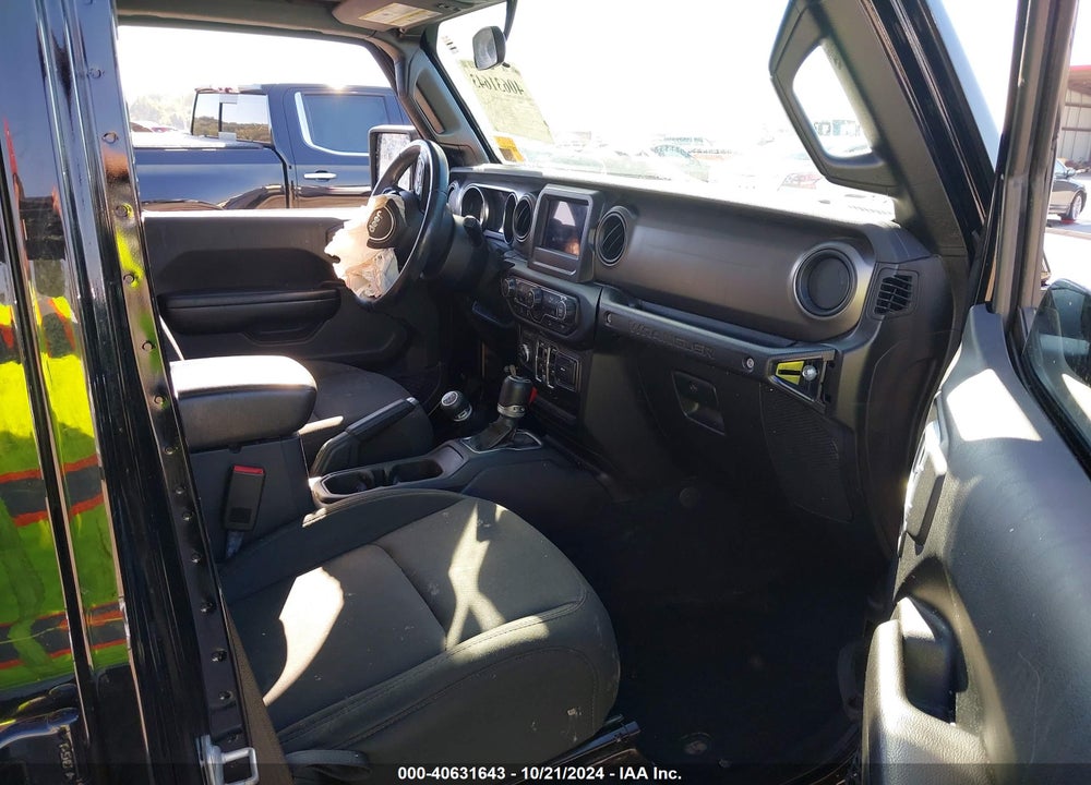 2018 JEEP WRANGLER UNLIMITED SPORT S 4X4 VIN: 1C4HJXDN4JW232341