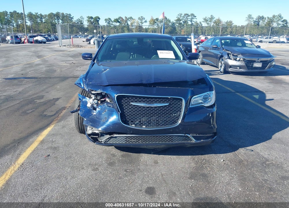 2015 CHRYSLER 300 LIMITED VIN: 2C3CCAAG4FH929879