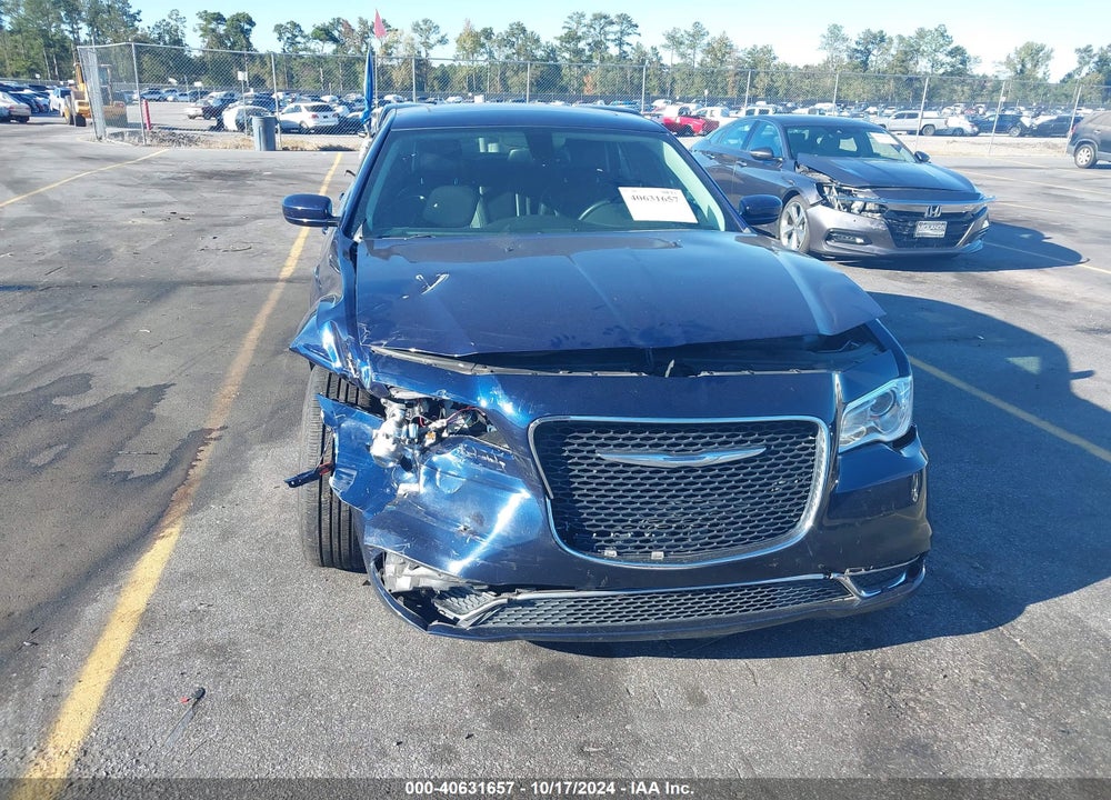 2015 CHRYSLER 300 LIMITED VIN: 2C3CCAAG4FH929879