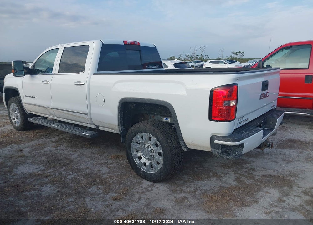 2016 GMC SIERRA 2500HD DENALI VIN: 1GT12UE85GF301360