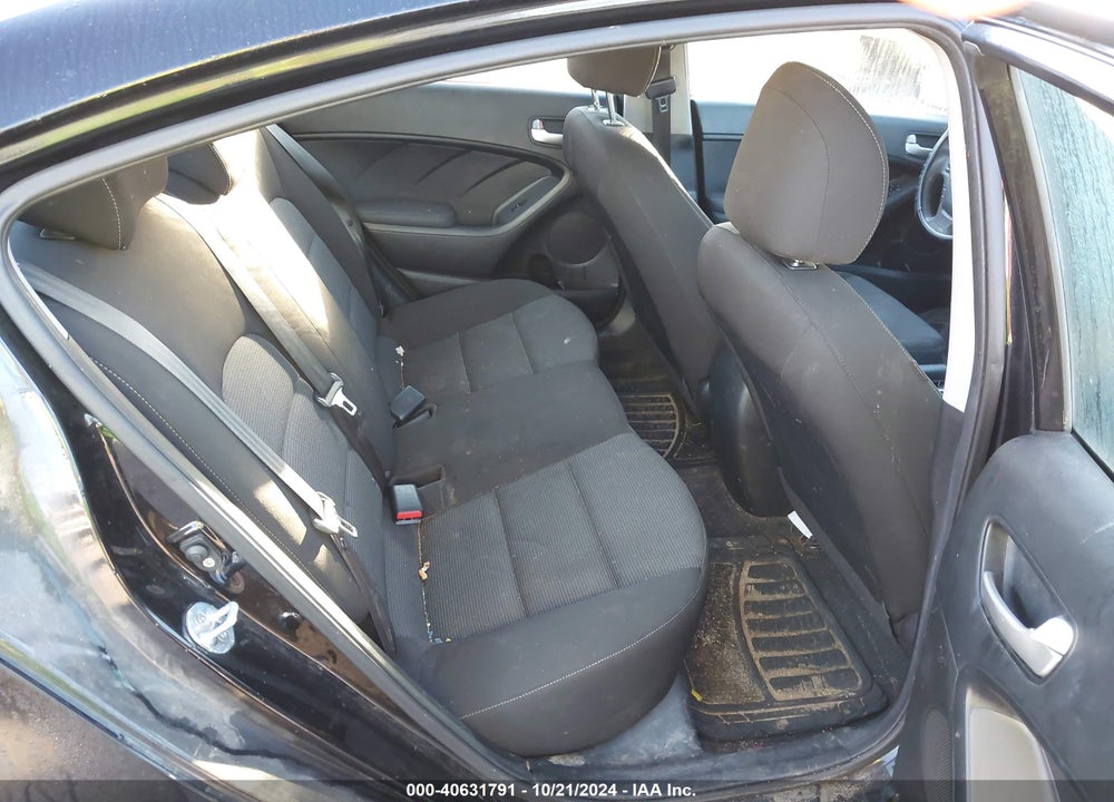 2017 KIA FORTE LX VIN: 3KPFK4A75HE083323