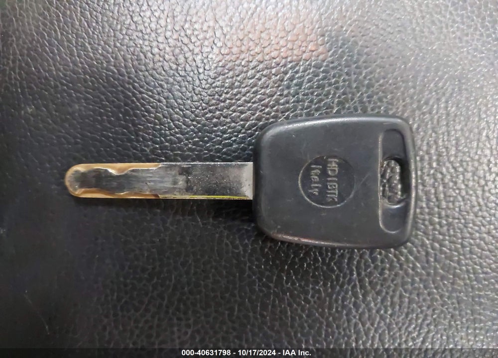 2010 HONDA ACCORD 2.4 EX VIN: 1HGCP2F74AA191900