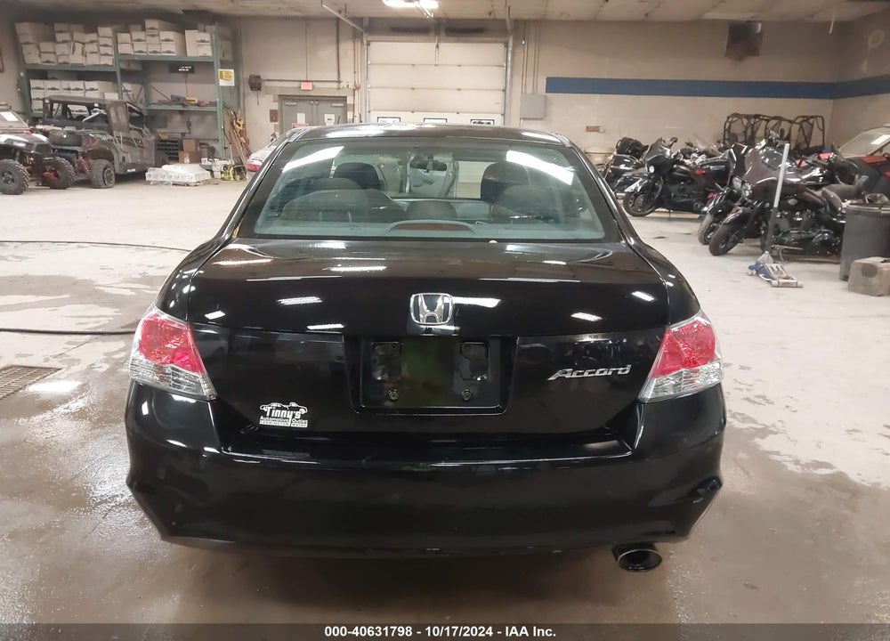 2010 HONDA ACCORD 2.4 EX VIN: 1HGCP2F74AA191900