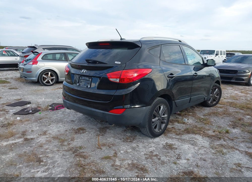 2015 HYUNDAI TUCSON SE VIN: KM8JU3AG3FU058266