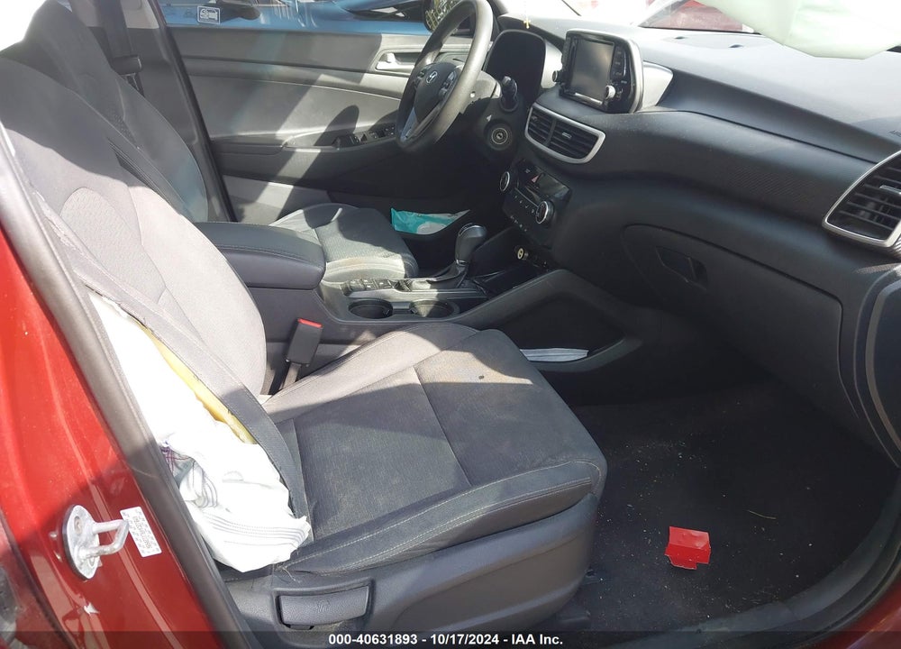 2020 HYUNDAI TUCSON SE VIN: KM8J2CA49LU120986