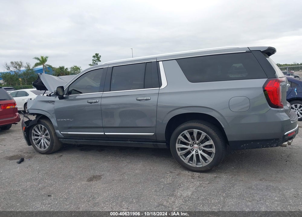 2021 GMC YUKON XL 2WD DENALI VIN: 1GKS1JKL5MR301324