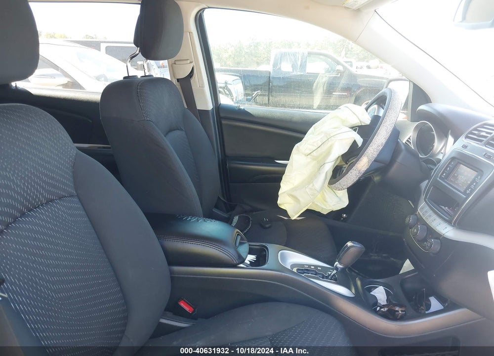 2019 DODGE JOURNEY SE VIN: 3C4PDCBB5KT681457
