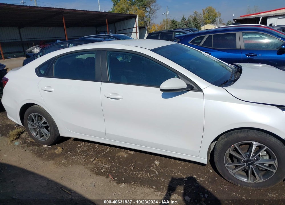 2024 KIA FORTE LXS VIN: 3KPF24AD1RE816605