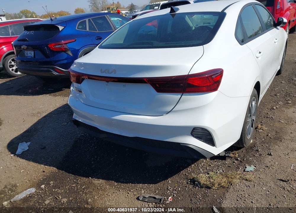2024 KIA FORTE LXS VIN: 3KPF24AD1RE816605