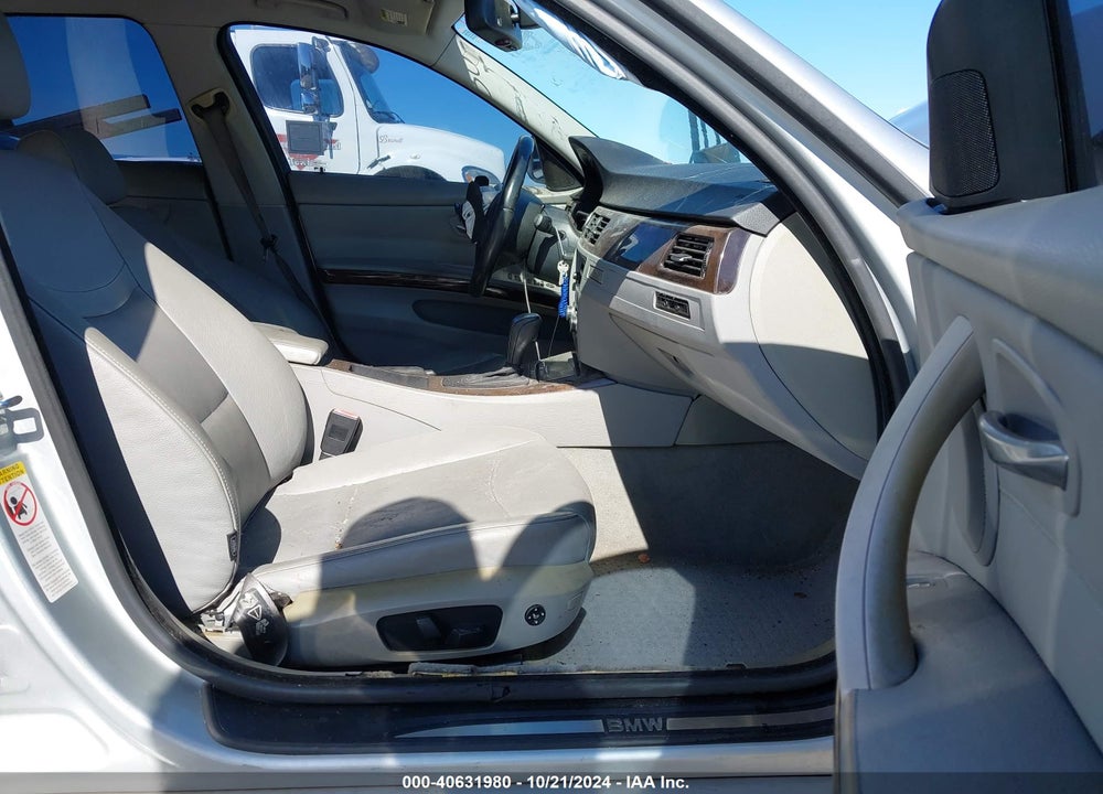 2009 BMW 328I VIN: WBAPH77589NM27991