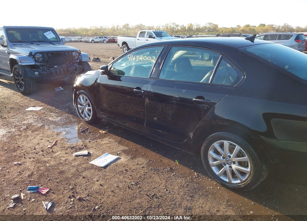 2011 VOLKSWAGEN JETTA 2.5L SE VIN: 3VWDZ7AJXBM383062