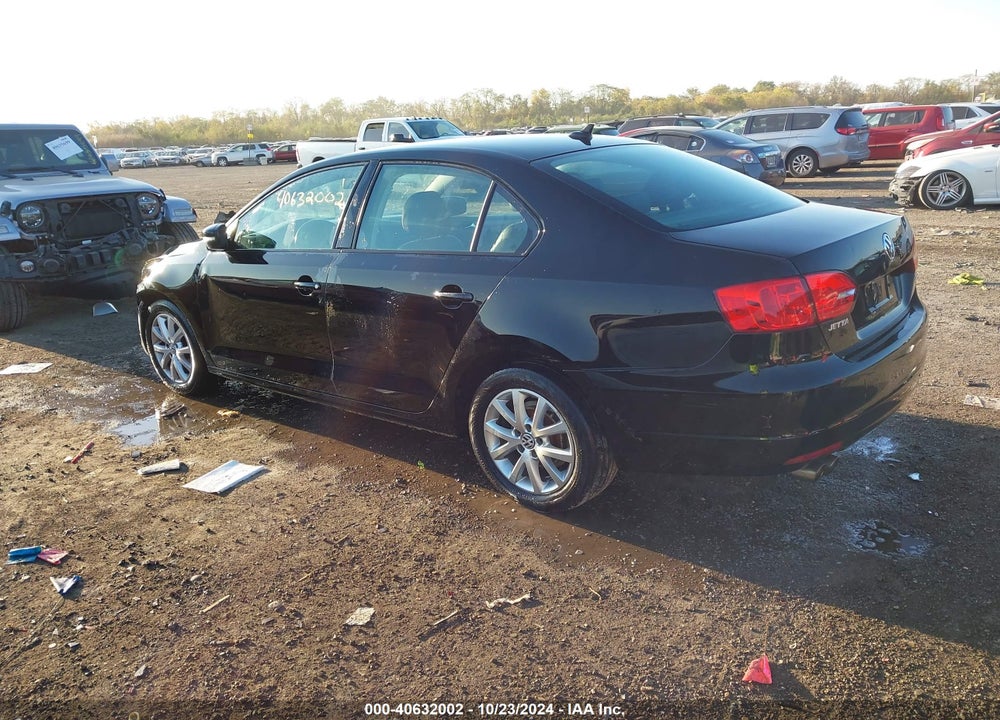 2011 VOLKSWAGEN JETTA 2.5L SE VIN: 3VWDZ7AJXBM383062