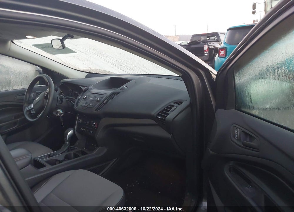 2018 FORD ESCAPE S VIN: 1FMCU0F70JUD27736