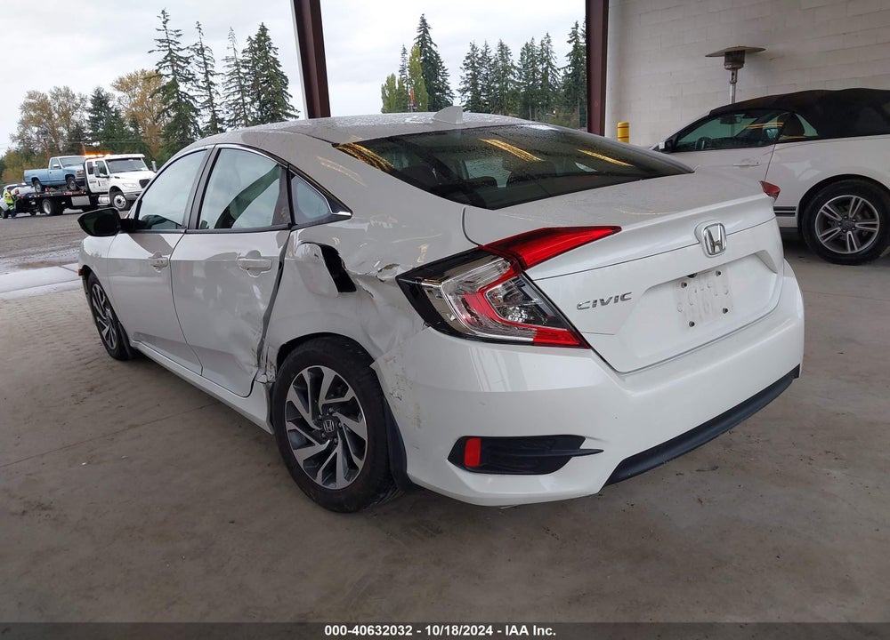 2017 HONDA CIVIC EX VIN: 2HGFC2F70HH555556