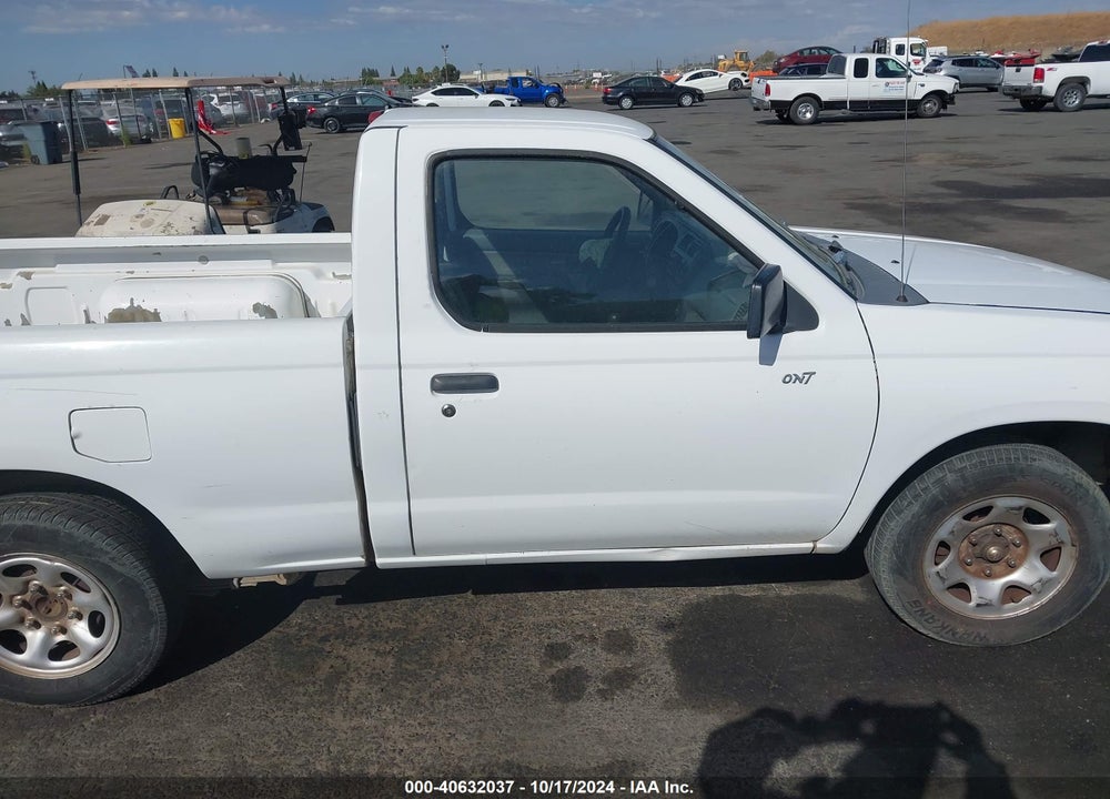 2000 NISSAN FRONTIER XE VIN: 1N6DD21S6YC430544