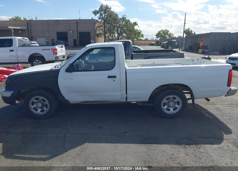 2000 NISSAN FRONTIER XE VIN: 1N6DD21S6YC430544