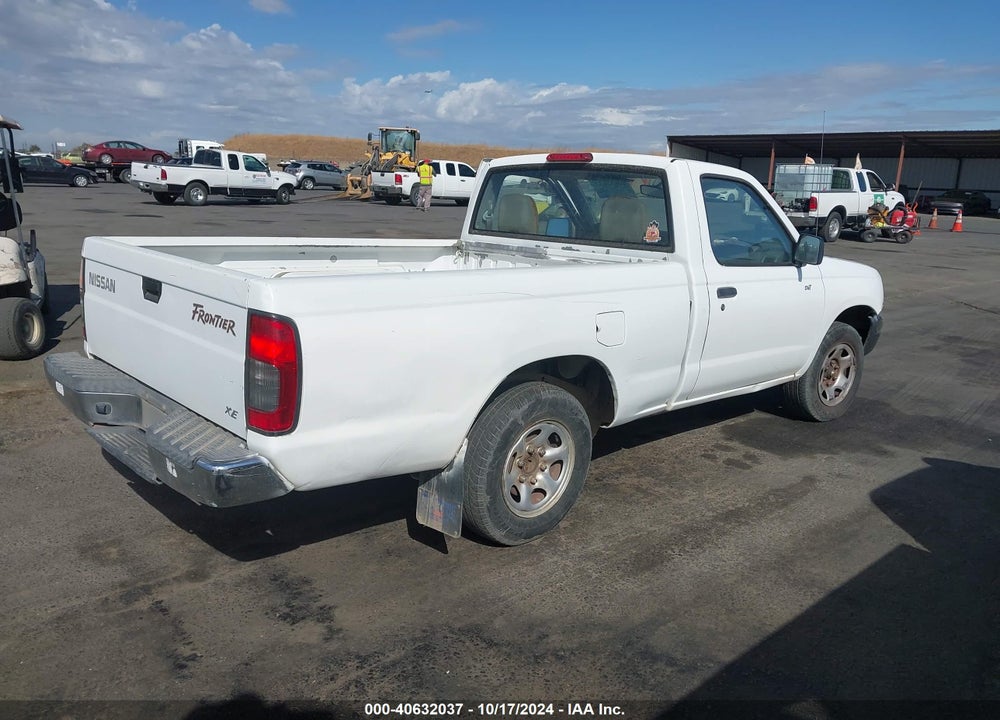 2000 NISSAN FRONTIER XE VIN: 1N6DD21S6YC430544