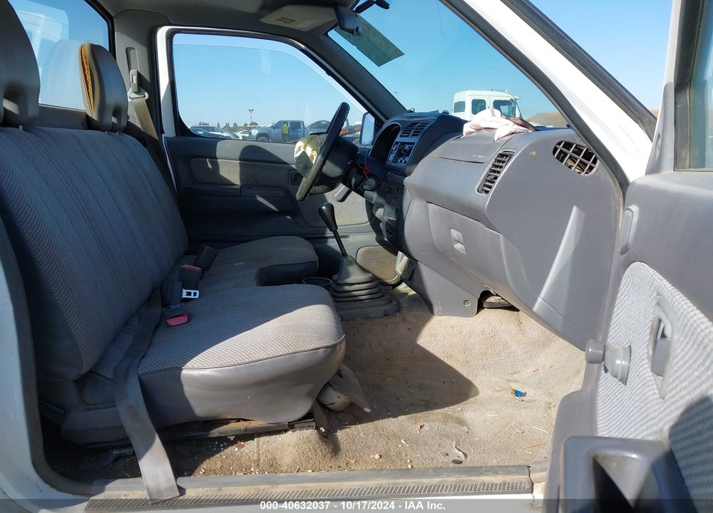 2000 NISSAN FRONTIER XE VIN: 1N6DD21S6YC430544