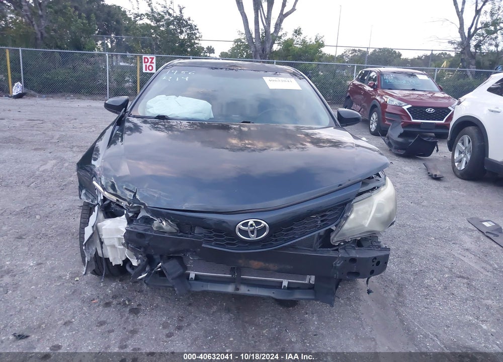 2014 TOYOTA CAMRY SE VIN: 4T1BF1FK4EU791456