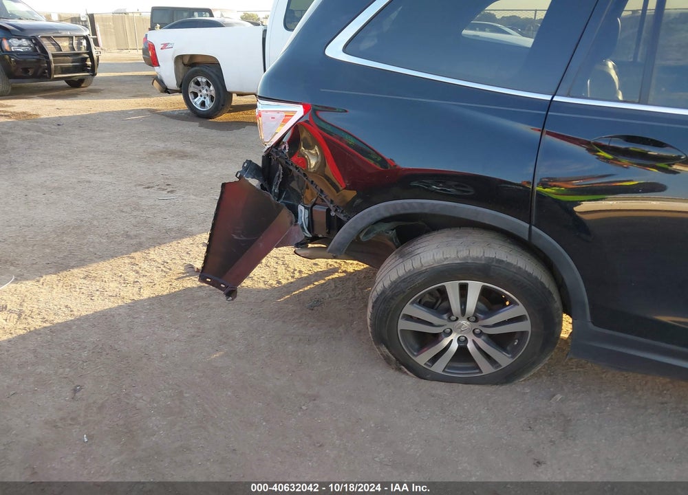 2017 HONDA PILOT EX-L VIN: 5FNYF5H8XHB023212