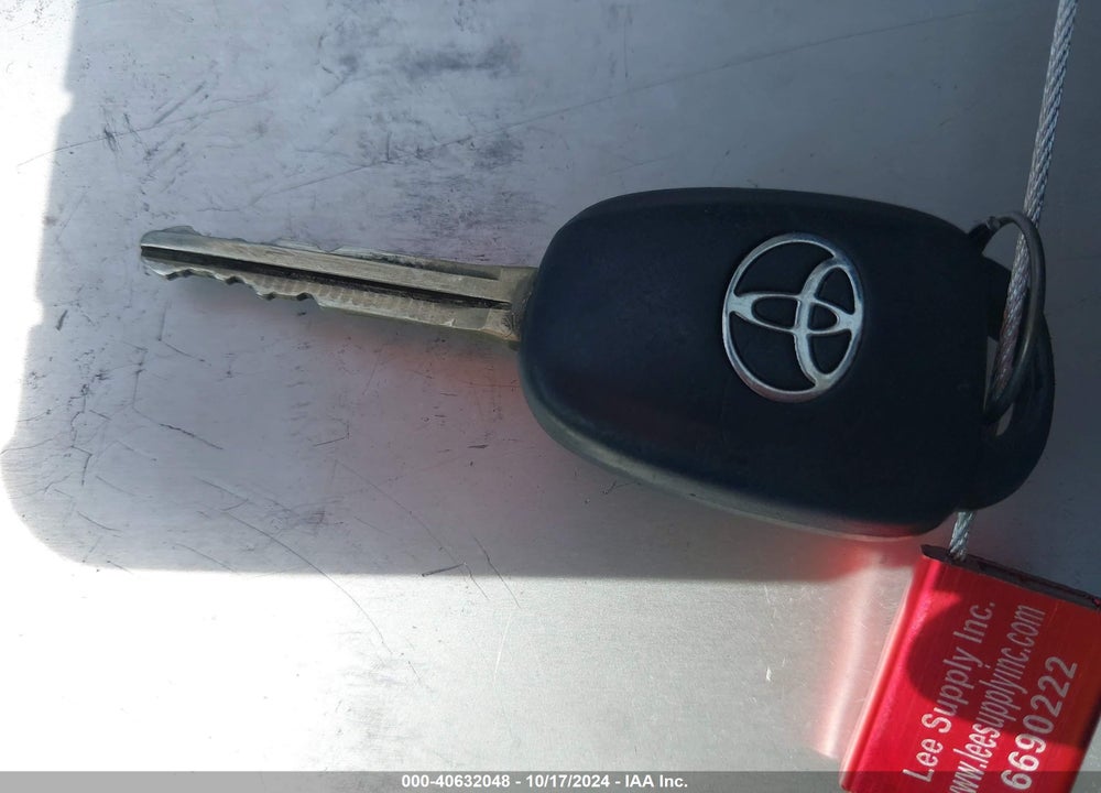 2019 TOYOTA COROLLA LE VIN: 5YFBURHE3KP938357