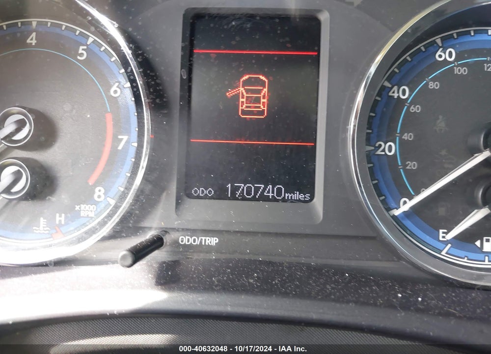 2019 TOYOTA COROLLA LE VIN: 5YFBURHE3KP938357