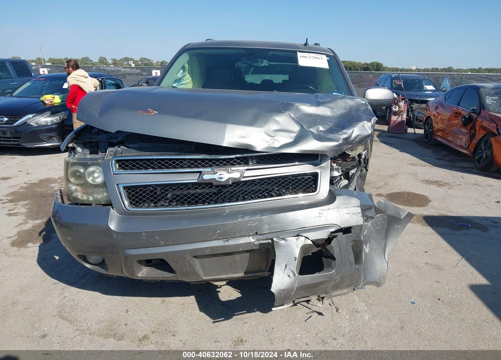 2007 CHEVROLET TAHOE LT VIN: 1GNFC13J37R381142