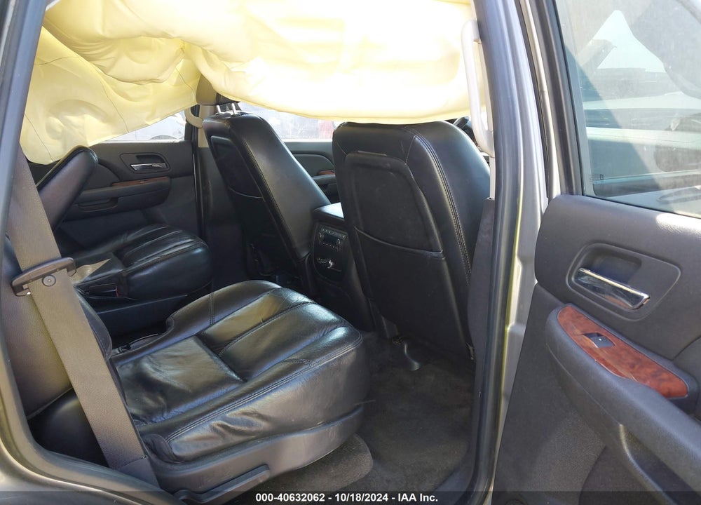 2007 CHEVROLET TAHOE LT VIN: 1GNFC13J37R381142
