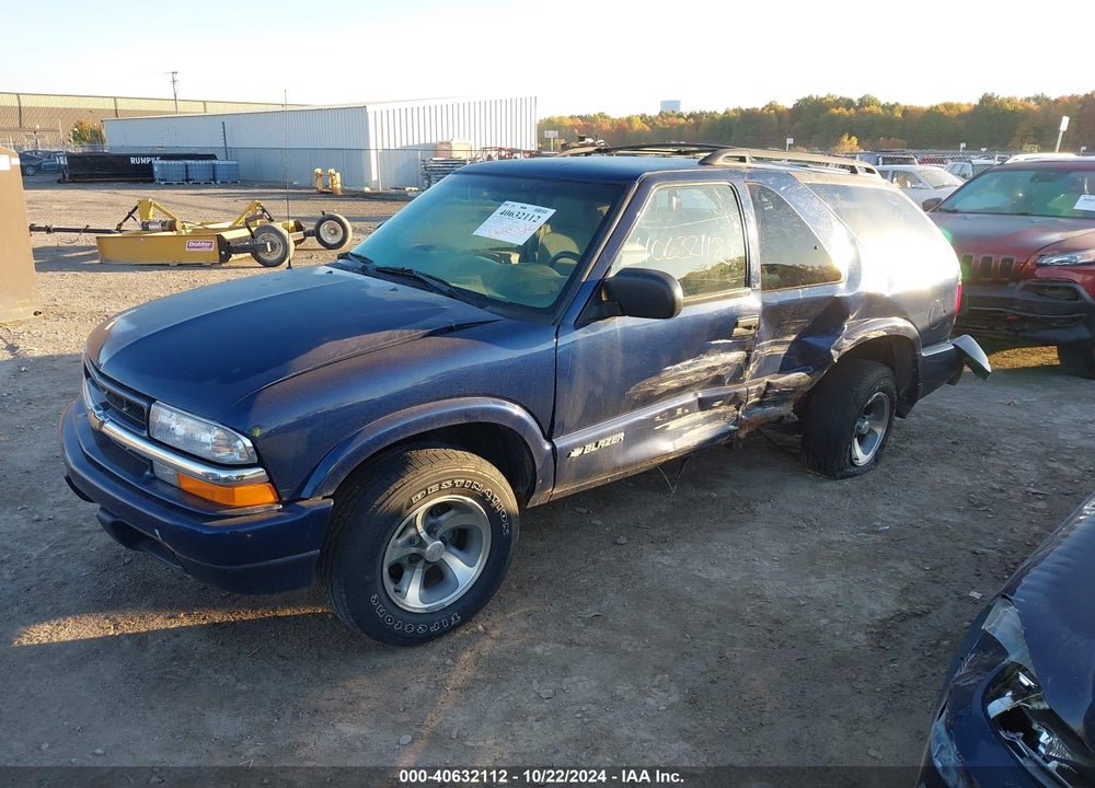 2001 CHEVROLET BLAZER LS VIN: 1GNCS18W61K124986