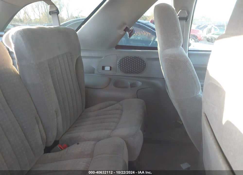 2001 CHEVROLET BLAZER LS VIN: 1GNCS18W61K124986