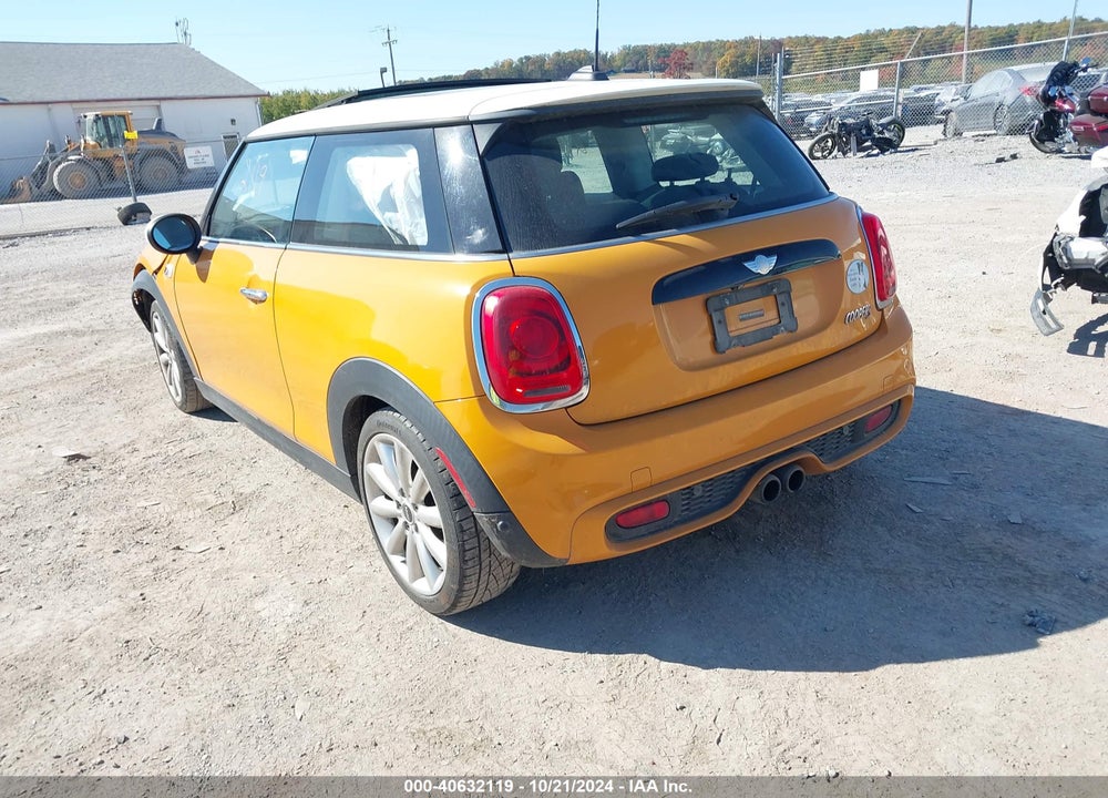 2014 MINI HARDTOP COOPER S VIN: WMWXM7C58ET925602