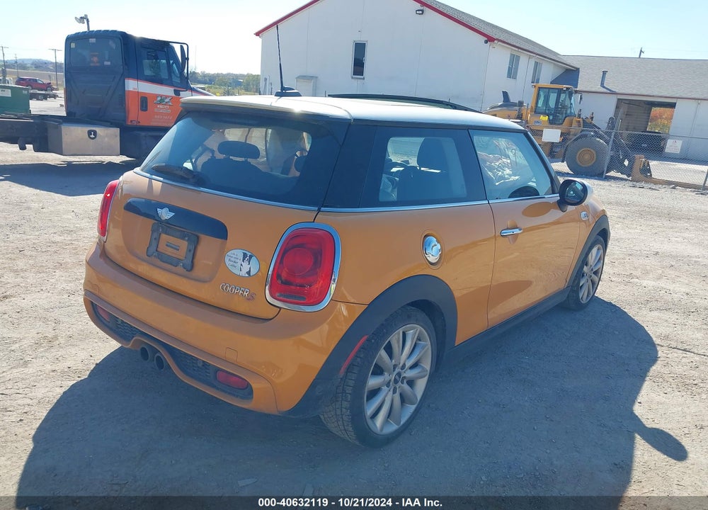 2014 MINI HARDTOP COOPER S VIN: WMWXM7C58ET925602