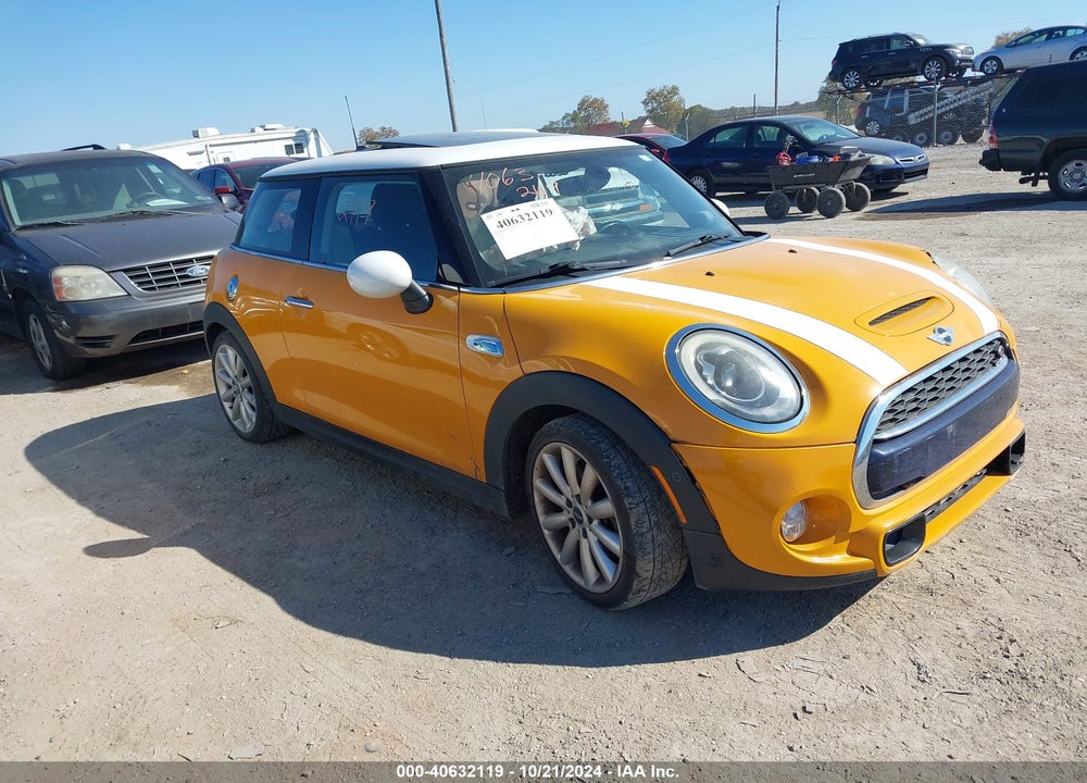 2014 MINI HARDTOP COOPER S VIN: WMWXM7C58ET925602