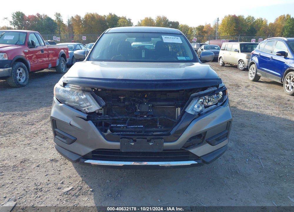 2018 NISSAN ROGUE S VIN: KNMAT2MV9JP552957