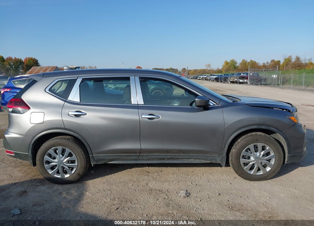 2018 NISSAN ROGUE S VIN: KNMAT2MV9JP552957