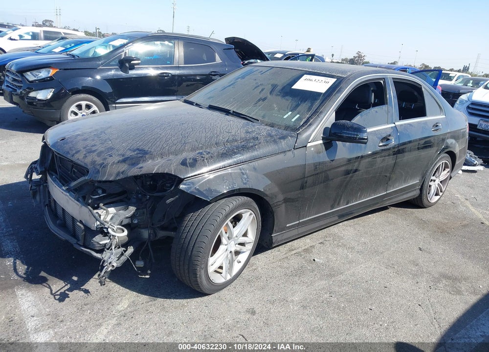 2013 MERCEDES-BENZ C 250 LUXURY/SPORT VIN: WDDGF4HB5DR273551