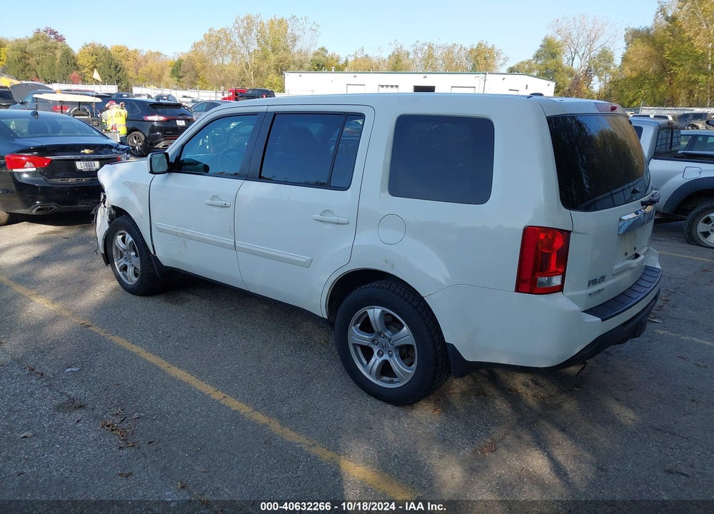 2015 HONDA PILOT EX-L VIN: 5FNYF4H54FB018715