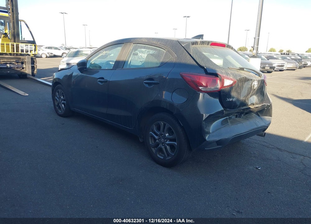 2020 TOYOTA YARIS LE VIN: 3MYDLBJV1LY700443