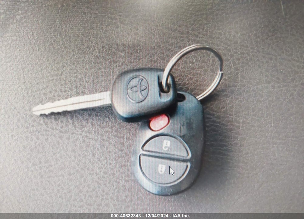 2012 TOYOTA TACOMA DOUBLE CAB VIN: 3TMLU4EN7CM097857