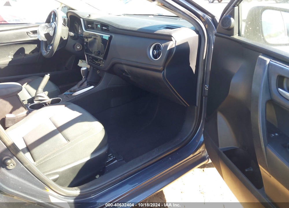 2019 TOYOTA COROLLA LE VIN: 5YFBURHE8KP943067