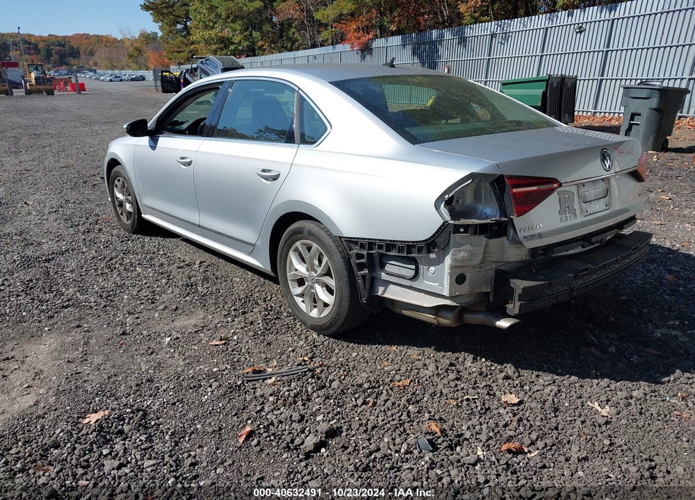 2017 VOLKSWAGEN PASSAT 1.8T S VIN: 1VWAT7A32HC051598