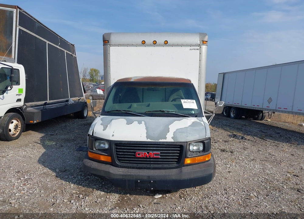 2003 GMC SAVANA CUTAWAY STANDARD W/C7L/C7N VIN: 1GDJG31U731175455