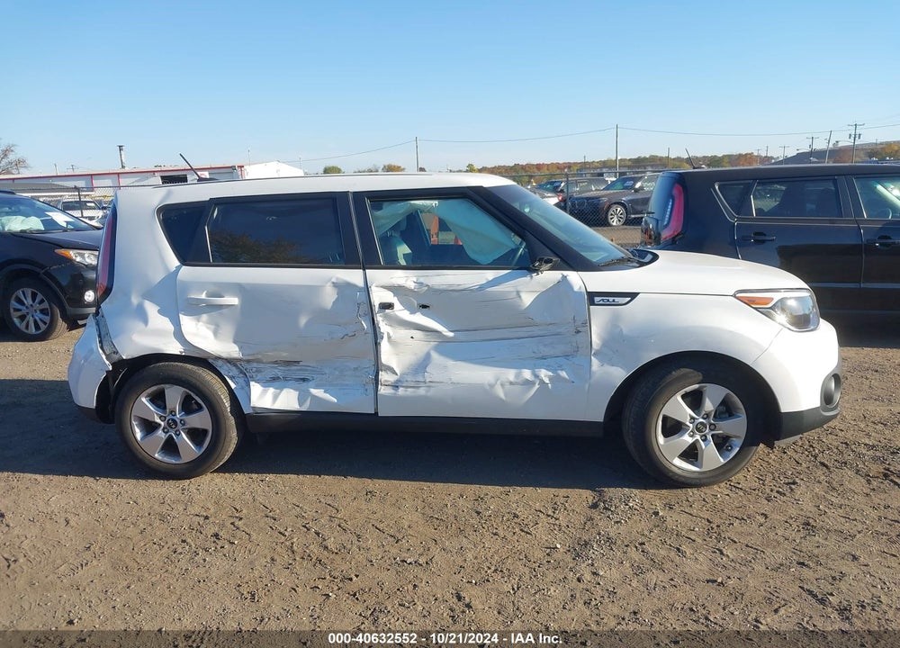 2017 KIA SOUL VIN: KNDJN2A2XH7460142