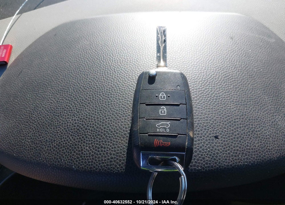 2017 KIA SOUL VIN: KNDJN2A2XH7460142