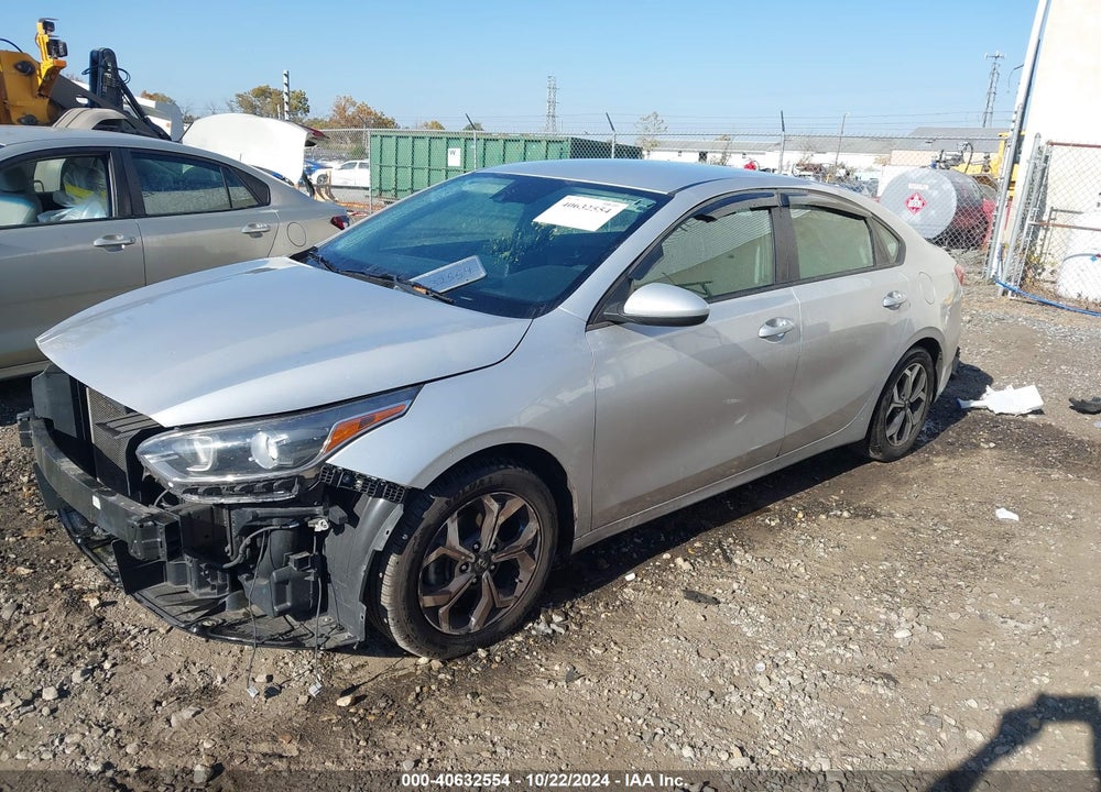 2019 KIA FORTE LXS VIN: 3KPF24AD4KE085867