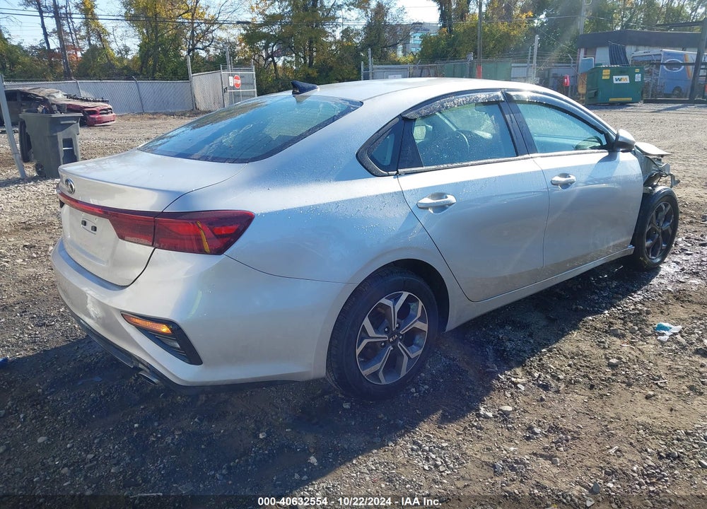 2019 KIA FORTE LXS VIN: 3KPF24AD4KE085867