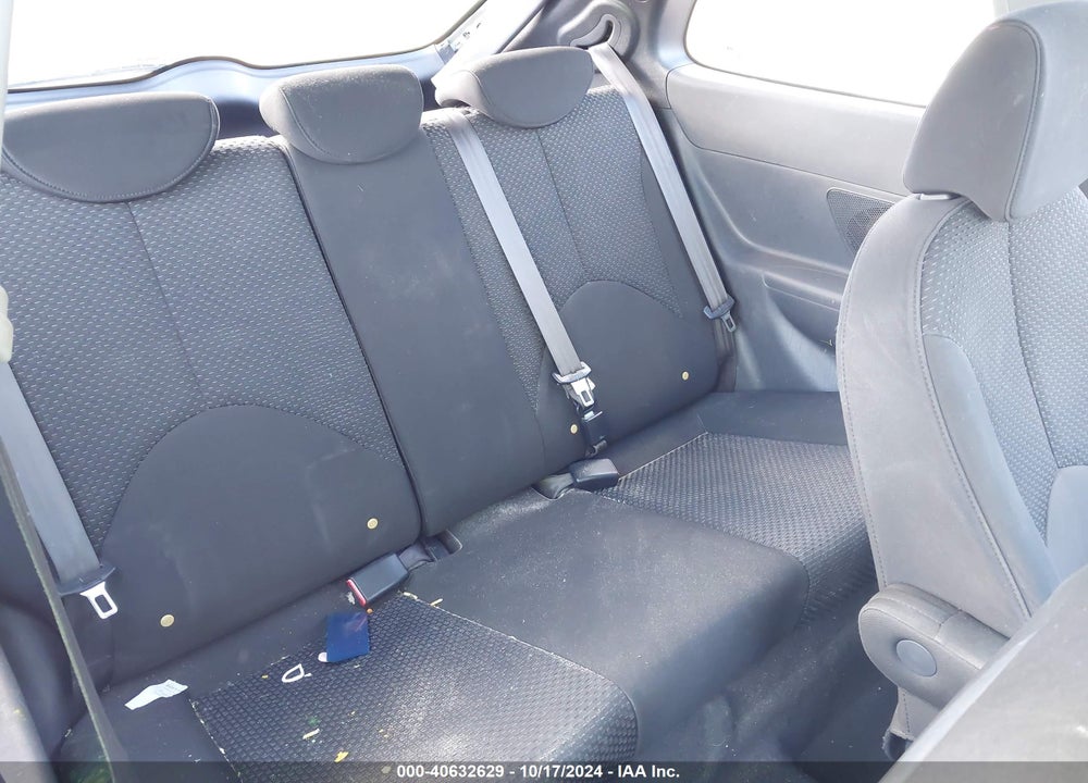 2011 HYUNDAI ACCENT GS VIN: KMHCM3AC2BU191780
