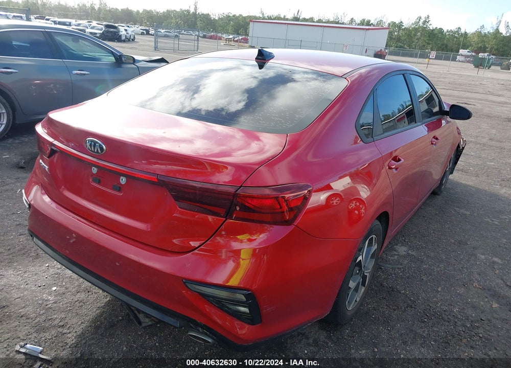 2021 KIA FORTE LXS VIN: 3KPF24AD3ME301193