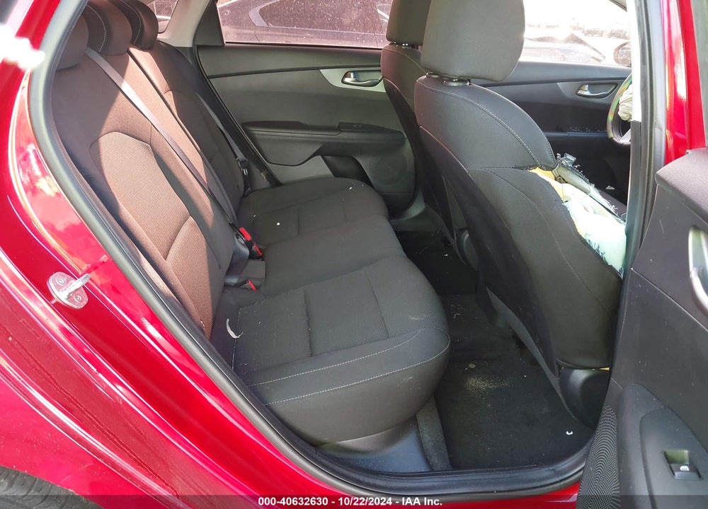 2021 KIA FORTE LXS VIN: 3KPF24AD3ME301193